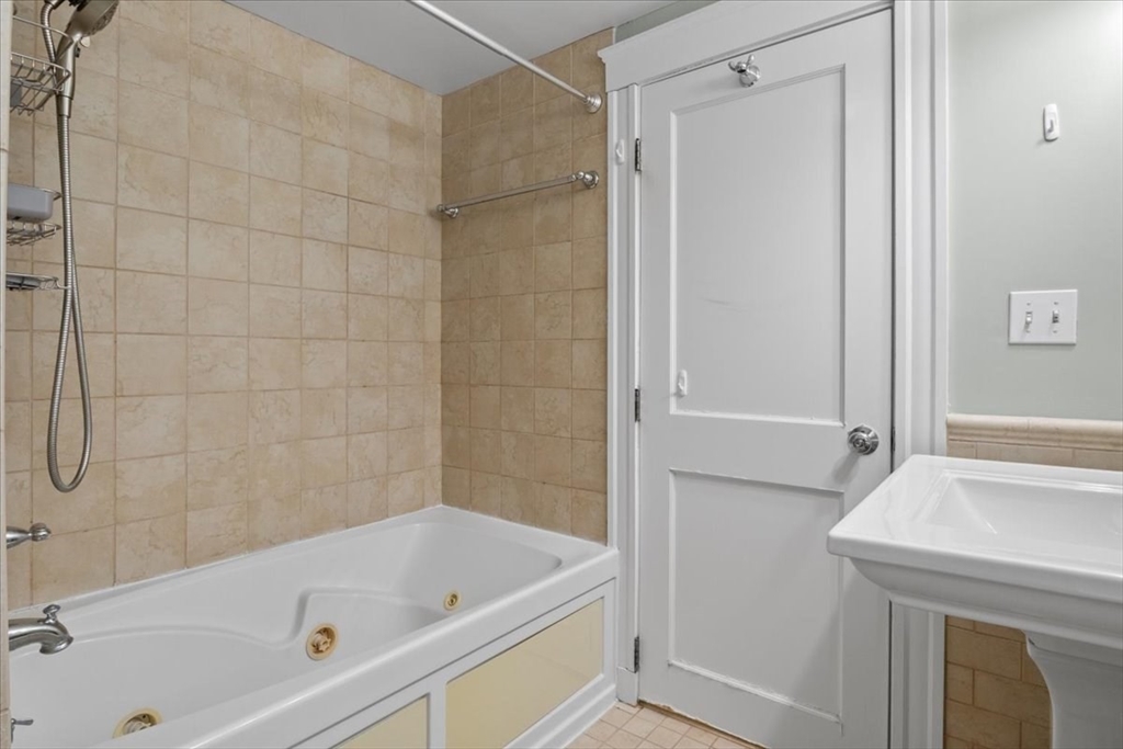 64 Bradford Road Watertown, MA 02472 - Photo 42 of 42 Gallery Image 42