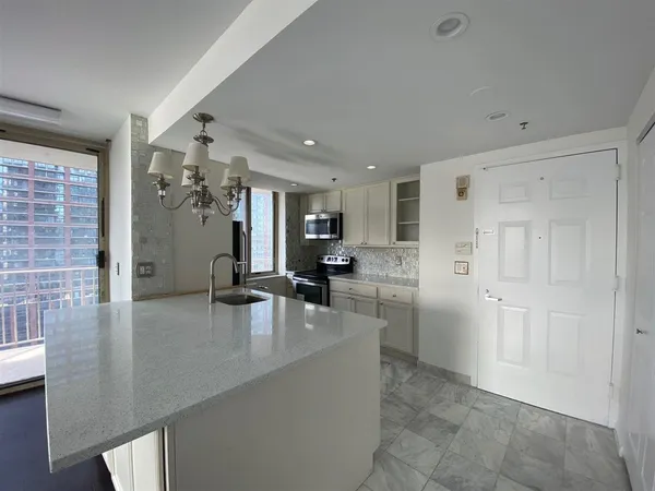 $4,900 | 1 2nd Street, Unit 1301, Jersey City, NJ 07302