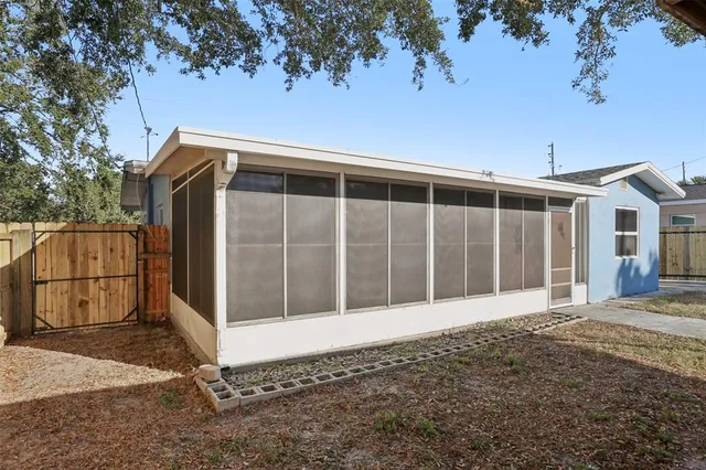 $449,000 | 1226 Robin Hood Lane, Dunedin, FL 34698