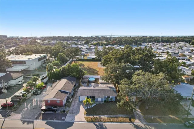 $449,000 | 1226 Robin Hood Lane, Dunedin, FL 34698