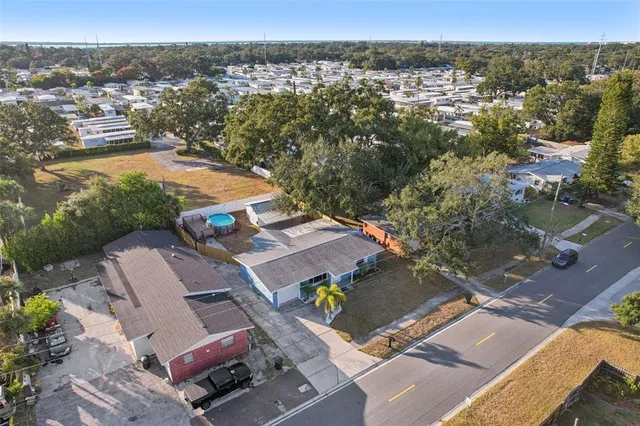 $449,000 | 1226 Robin Hood Lane, Dunedin, FL 34698