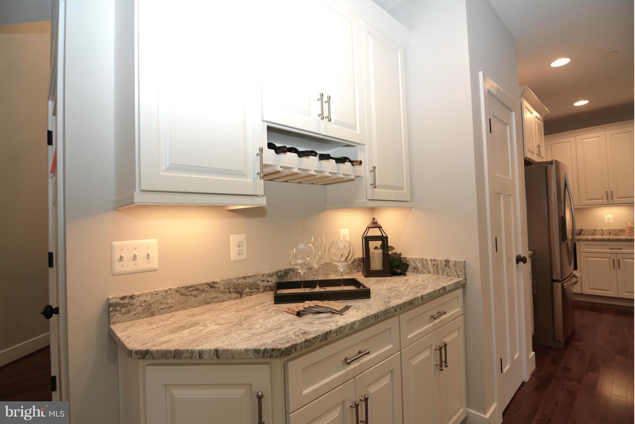 7697 Paradise Beach Road Pasadena, MD 21122 - Photo 14 of 30 Kitchen