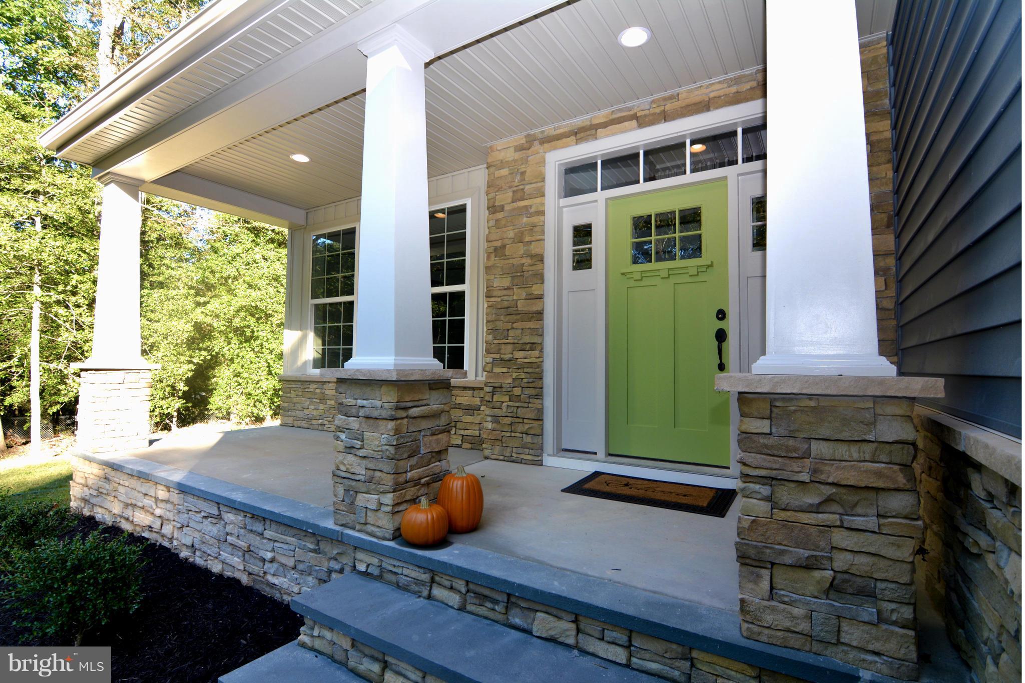 7697 Paradise Beach Road Pasadena, MD 21122 - Photo 3 of 30 Exterior (Front)