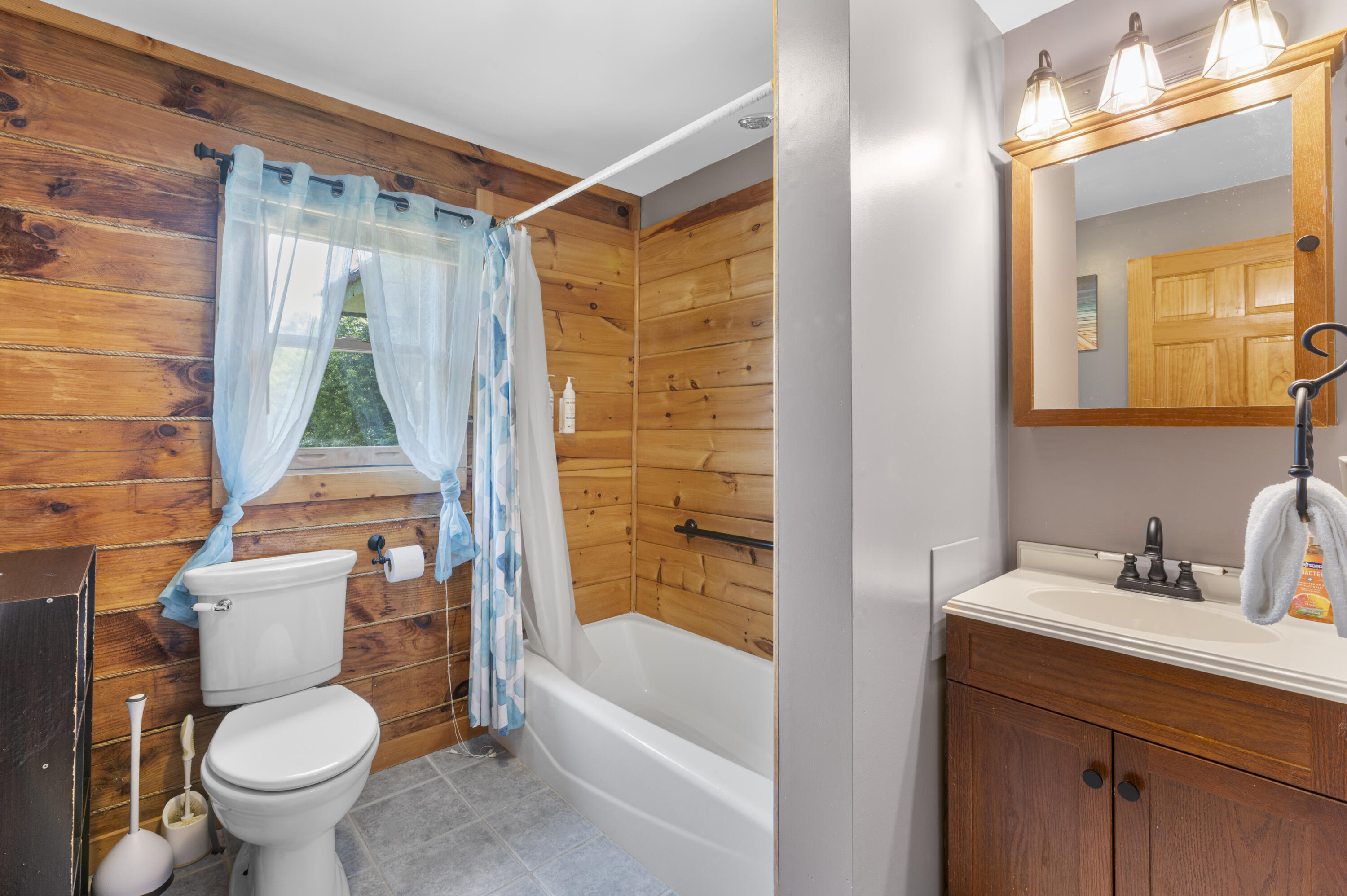 337 Union Hill Road Stow, ME 04037 - Photo 28 of 48 337 Union Hill - Bathroom 2
