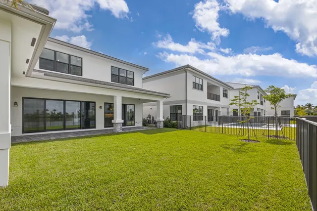 $8,500 | 12874 Crane Crossing, Palm Beach Gardens, FL 33412