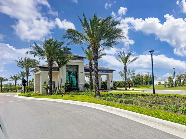 $8,500 | 12874 Crane Crossing, Palm Beach Gardens, FL 33412