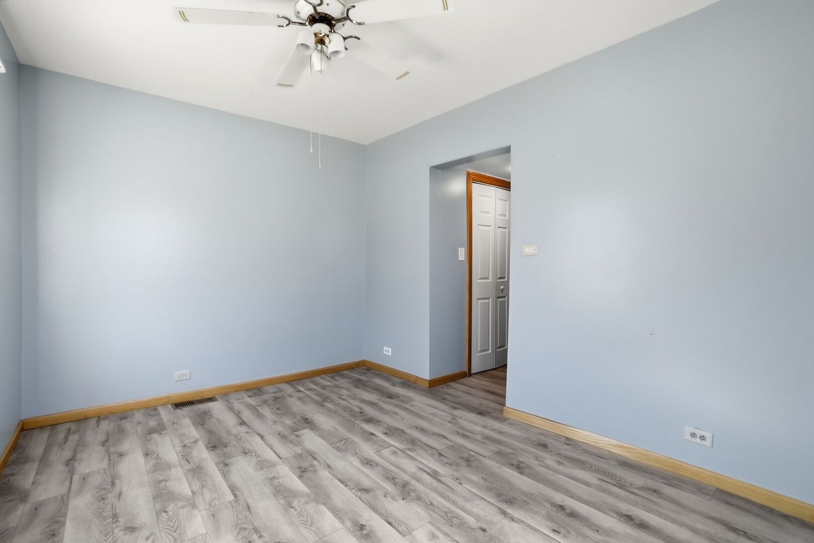 3757 West Marquette Road Chicago, IL 60629 - Photo 15 of 39 Gallery Image 15