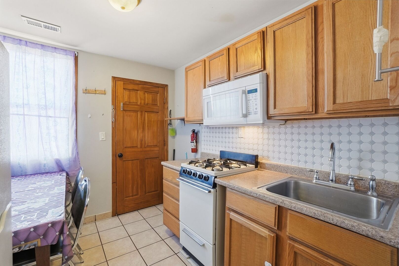 3757 West Marquette Road Chicago, IL 60629 - Photo 20 of 39 Gallery Image 20