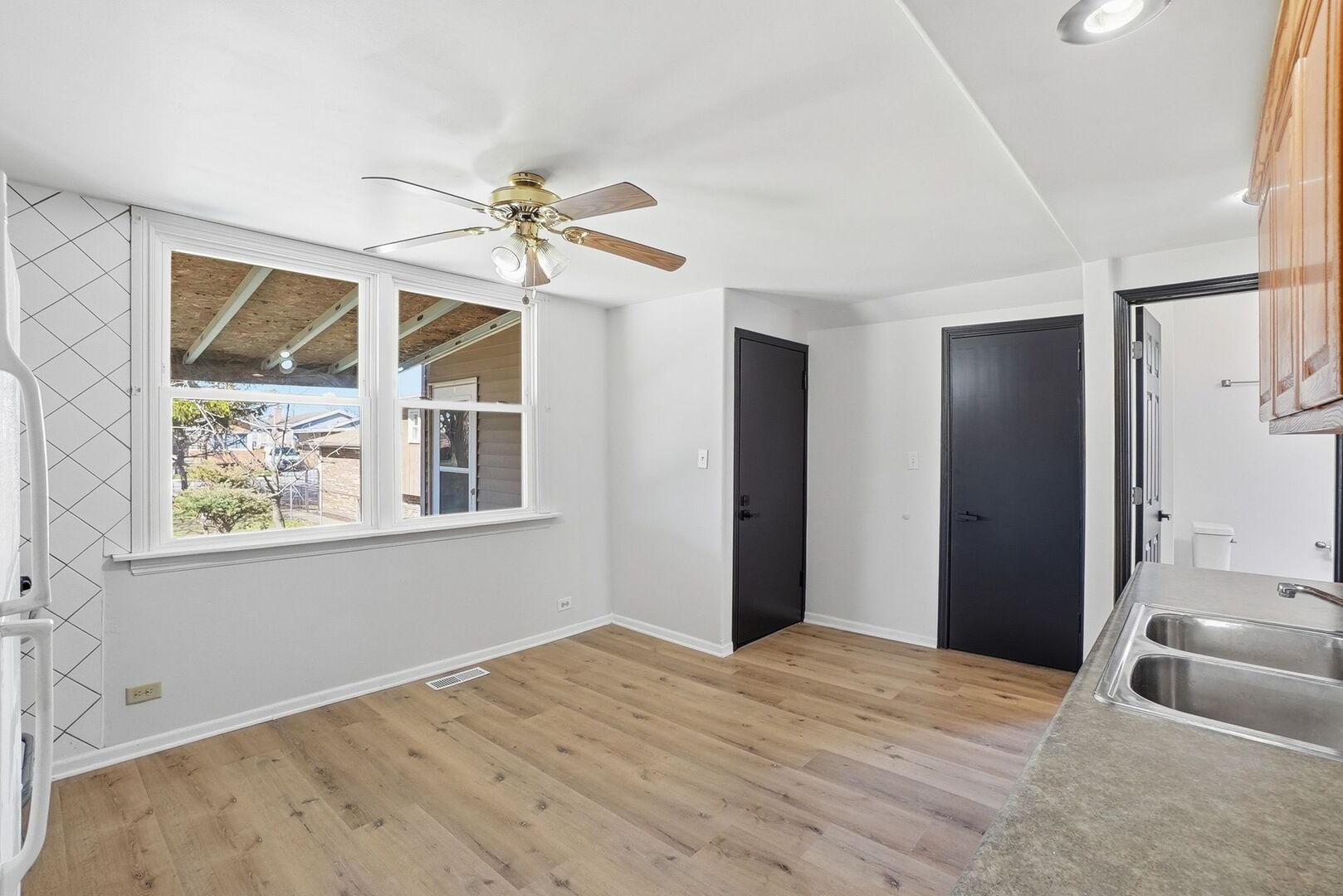 3757 West Marquette Road Chicago, IL 60629 - Photo 8 of 39 Gallery Image 8