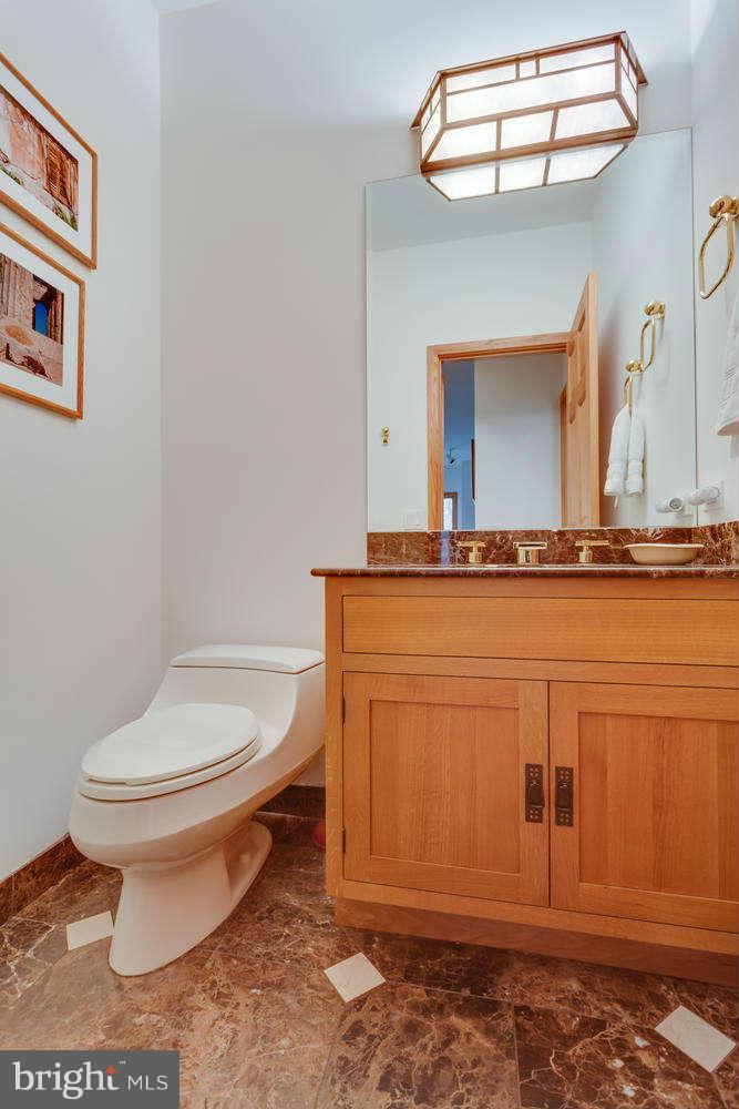 260 Springvale Road Great Falls, VA 22066 - Photo 15 of 30 Powder Room