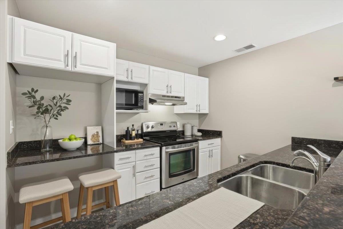 133 Railroad Street, Unit 203 Verona, WI 53593 - Photo 10 of 35