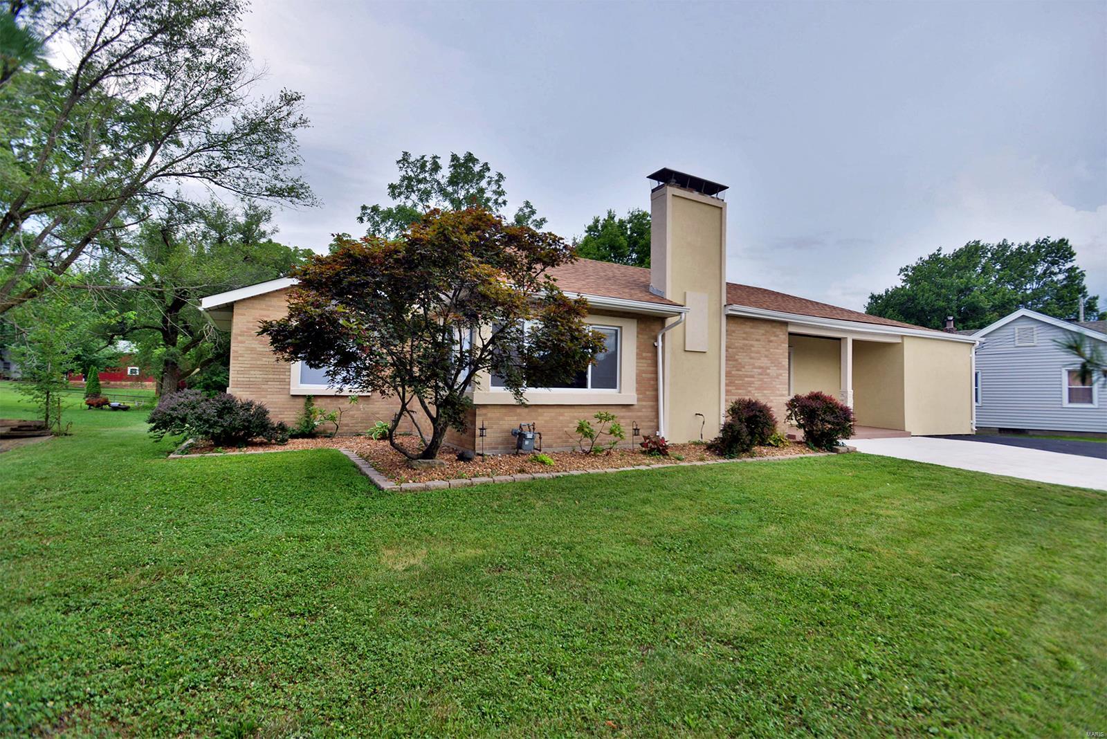 4610 Ringer Road St. Louis, MO 63129 - Photo 1 of 49 Gallery Image 1