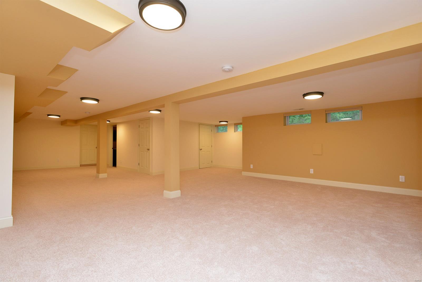 4610 Ringer Road St. Louis, MO 63129 - Photo 12 of 49 Gallery Image 12