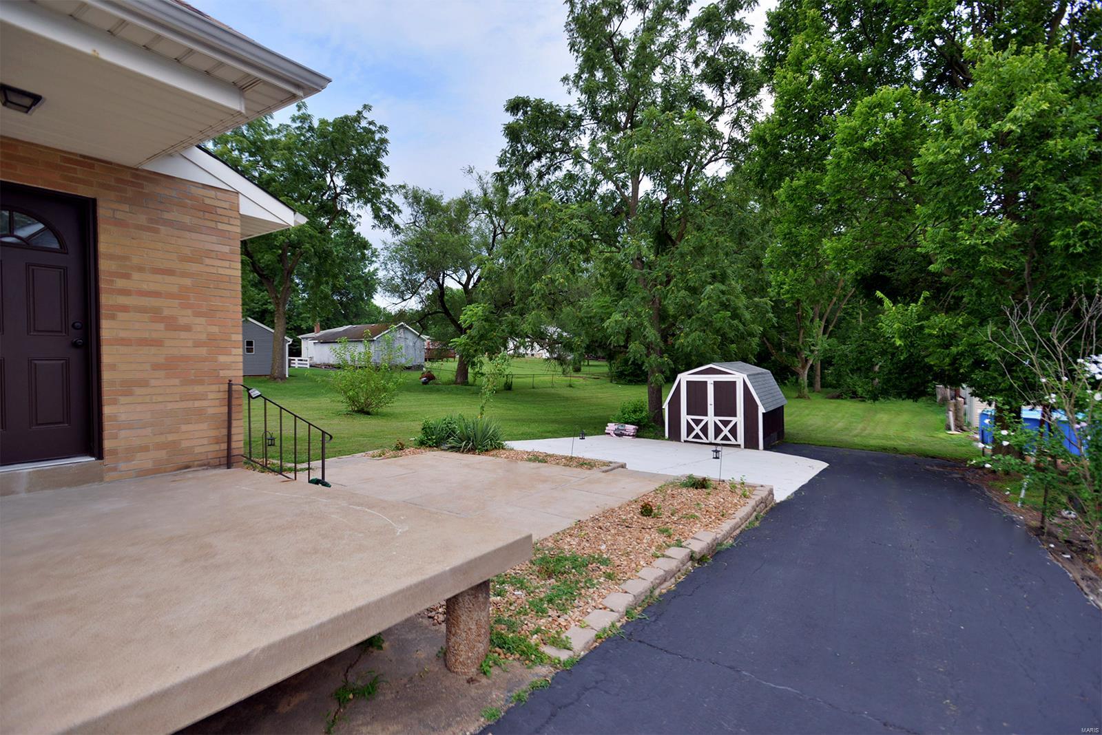 4610 Ringer Road St. Louis, MO 63129 - Photo 20 of 49 Gallery Image 20