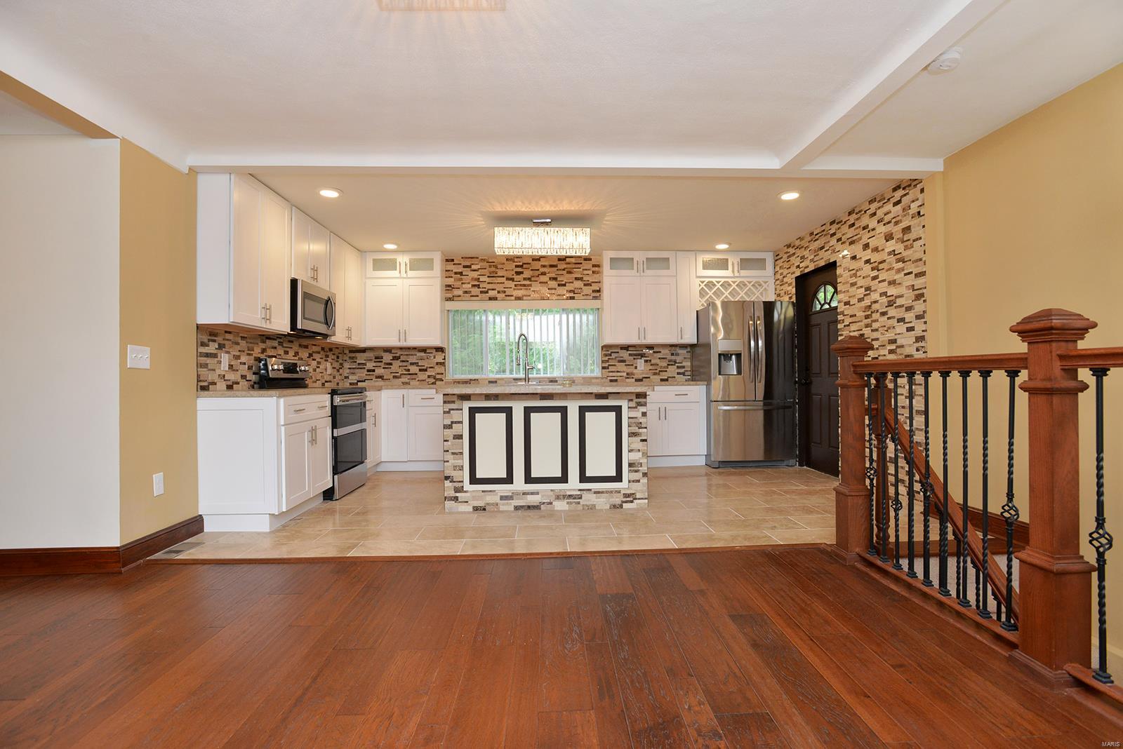 4610 Ringer Road St. Louis, MO 63129 - Photo 3 of 49 Gallery Image 3