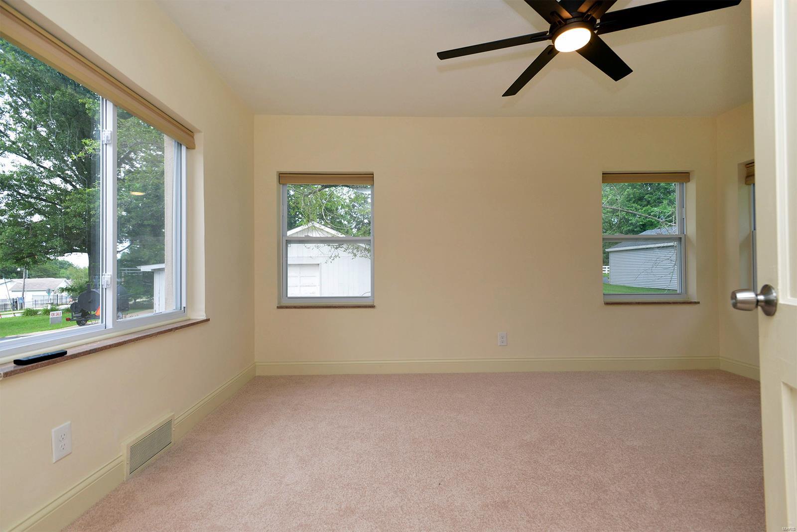 4610 Ringer Road St. Louis, MO 63129 - Photo 31 of 49 Gallery Image 31