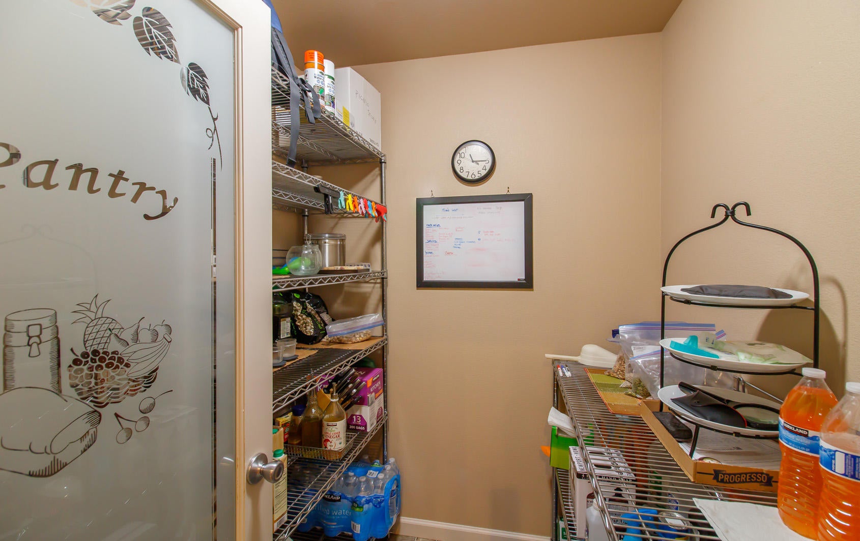 1955 Rabun Way Central Point, OR 97502 - Photo 10 of 33 Pantry