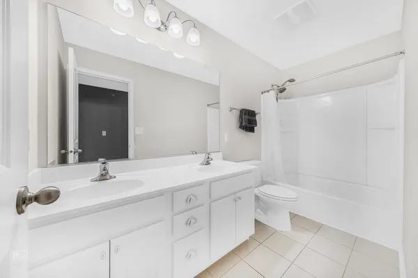 $3,550 | 34040 North Jenna Lane, Gurnee, IL 60031