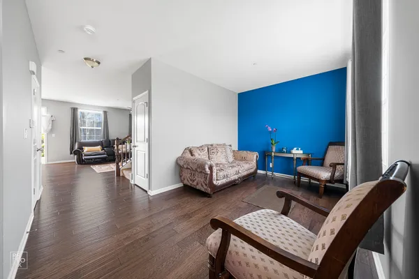 $3,550 | 34040 North Jenna Lane, Gurnee, IL 60031