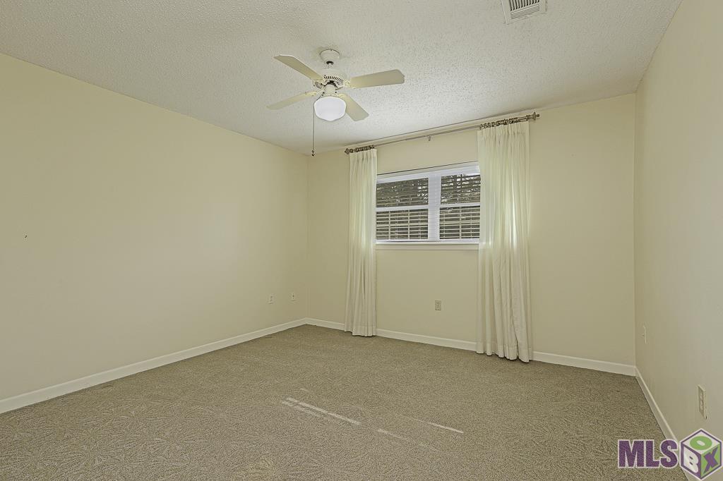 1103 Rue Desiree Baton Rouge, LA 70810 - Photo 15 of 30