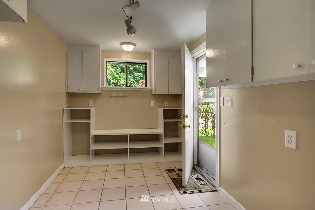 24207 6th Place West Bothell, WA 98021 - Photo 12 of 14