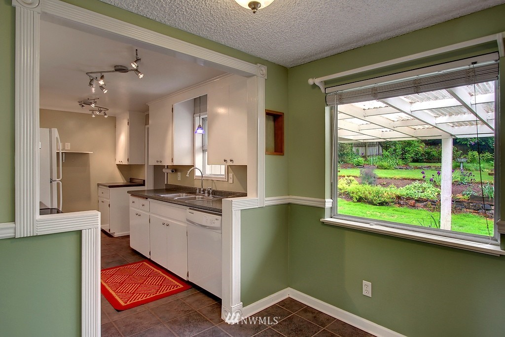 24207 6th Place West Bothell, WA 98021 - Photo 6 of 14
