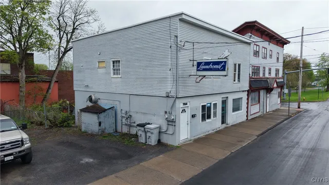$245,000 | 704 Utica Street, Whitestown, NY 13424