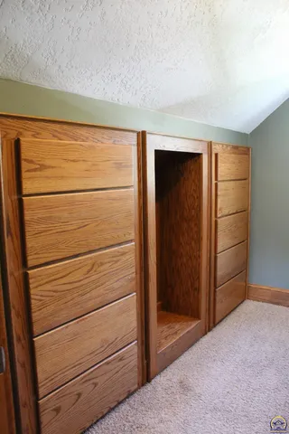 $141,500 | 216 South Cottonwood Street, Emporia, KS 66801