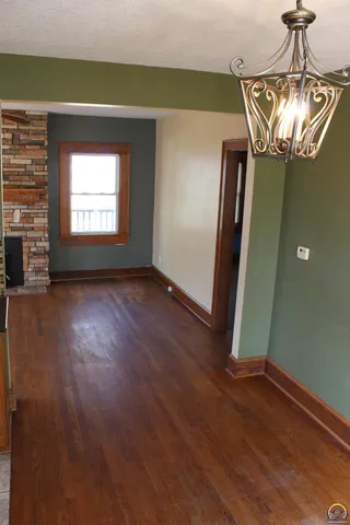 $141,500 | 216 South Cottonwood Street, Emporia, KS 66801