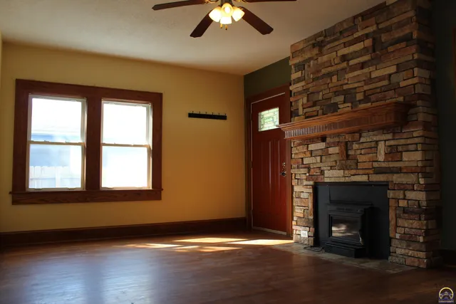 $141,500 | 216 South Cottonwood Street, Emporia, KS 66801