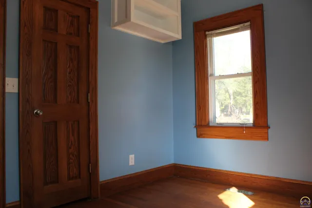 $141,500 | 216 South Cottonwood Street, Emporia, KS 66801