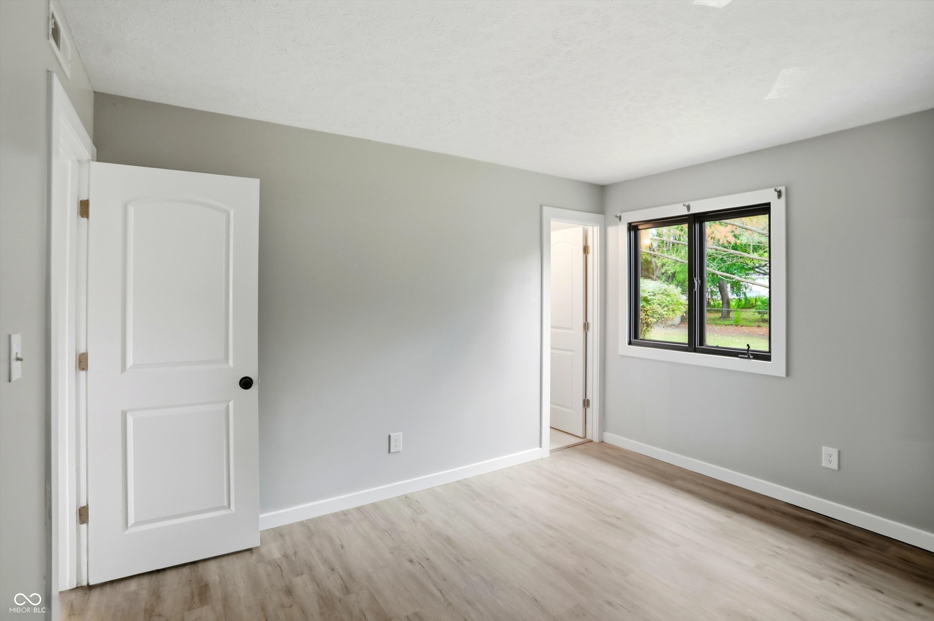 1645 Countryside Drive Indianapolis, IN 46231 - Photo 23 of 36