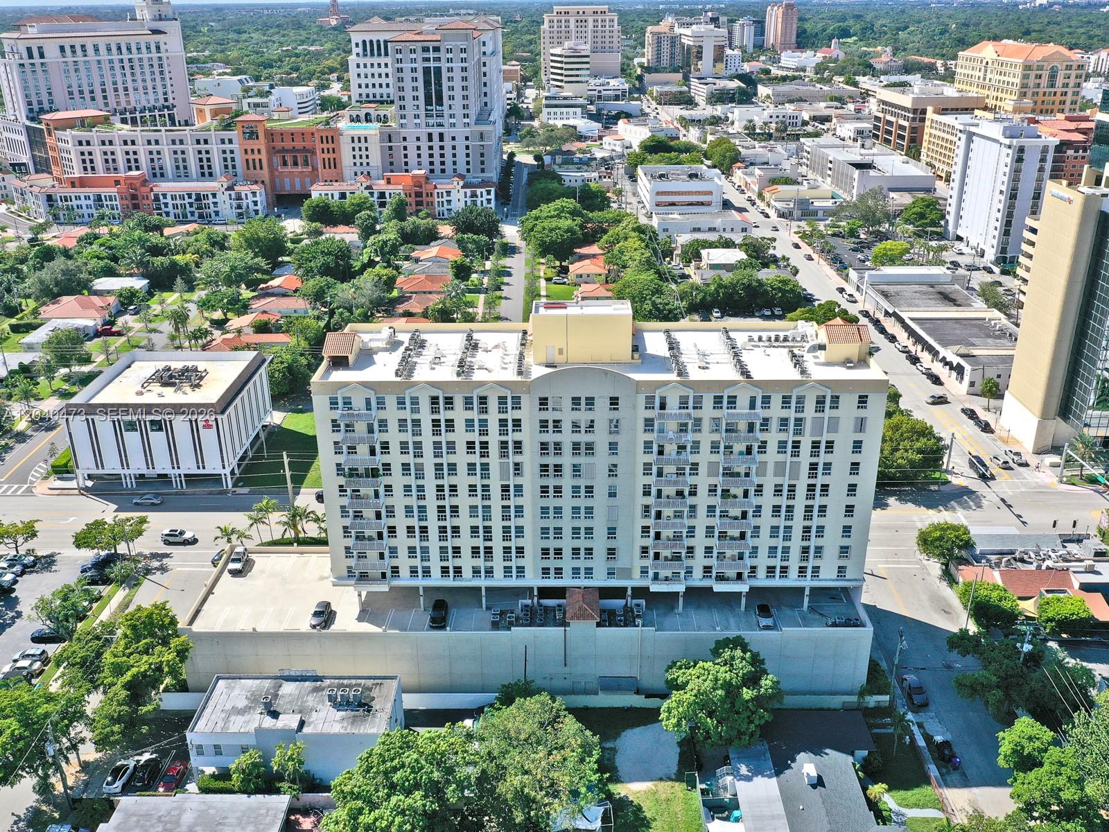 2351 Douglas Road, Unit 910 Miami, FL 33145 - Photo 22 of 23