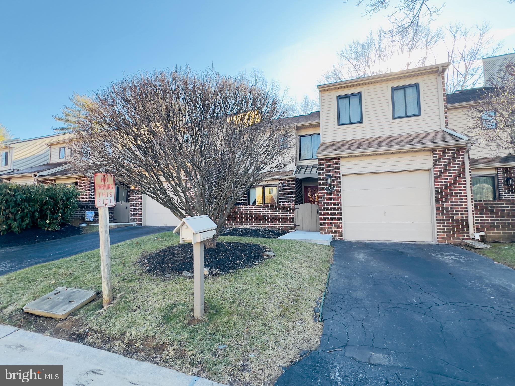 8 Knox Court Chesterbrook, PA 19087 - Photo 1 of 18