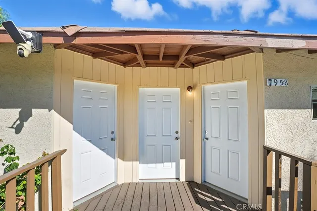 $7,500 | 7958 Tampa Avenue, Reseda, CA 91335