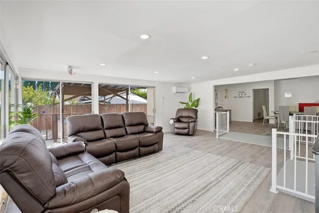 $7,500 | 7958 Tampa Avenue, Reseda, CA 91335