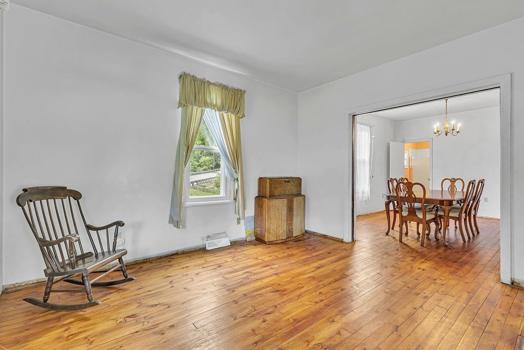 612 Adams Street Rochester, PA 15074 - Photo 9 of 25