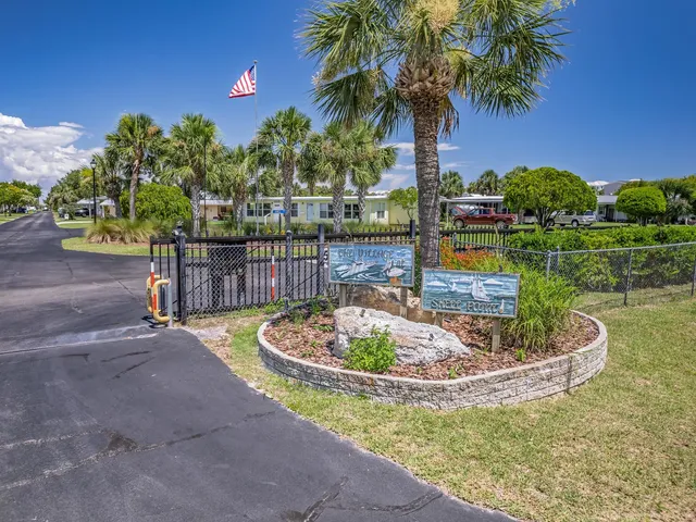 $385,000 | 53 Connie Drive, Crawfordville, FL 32327