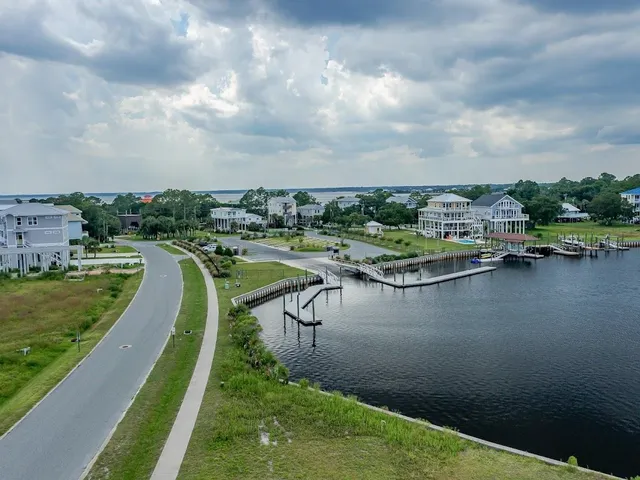 $385,000 | 53 Connie Drive, Crawfordville, FL 32327