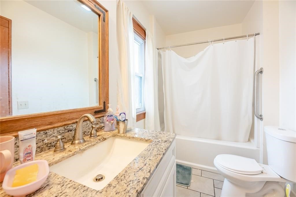 127 Redfern Drive Rochester, NY 14620 - Photo 13 of 27