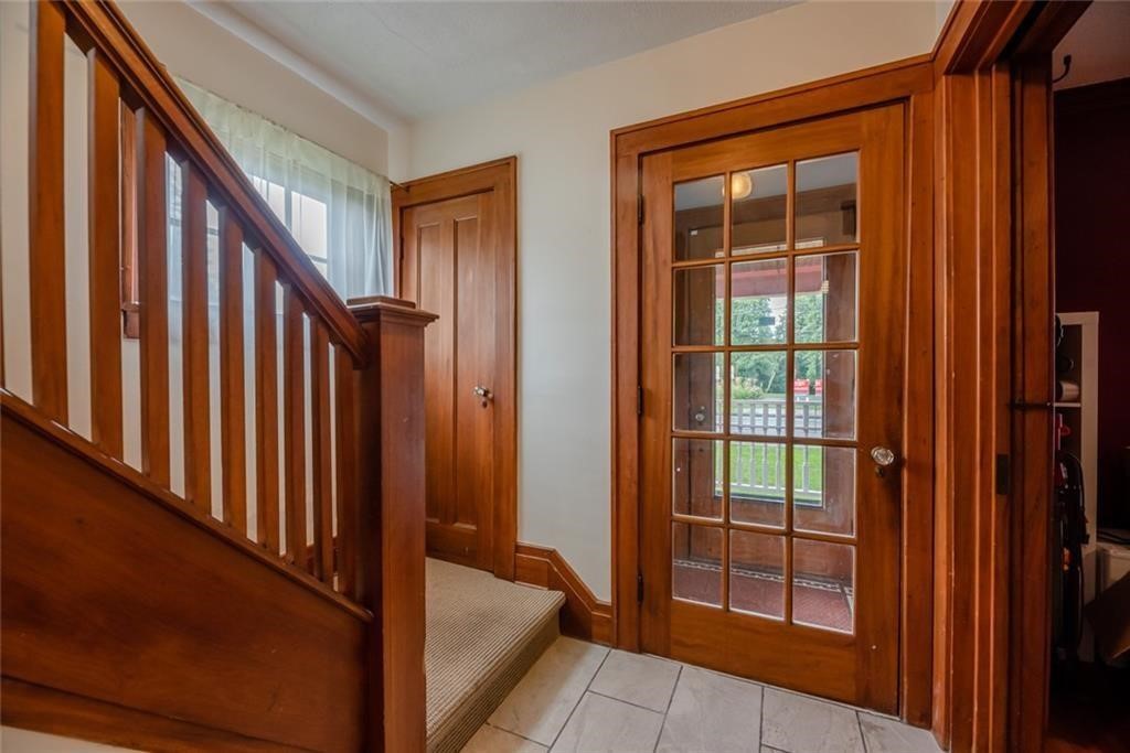 127 Redfern Drive Rochester, NY 14620 - Photo 8 of 27