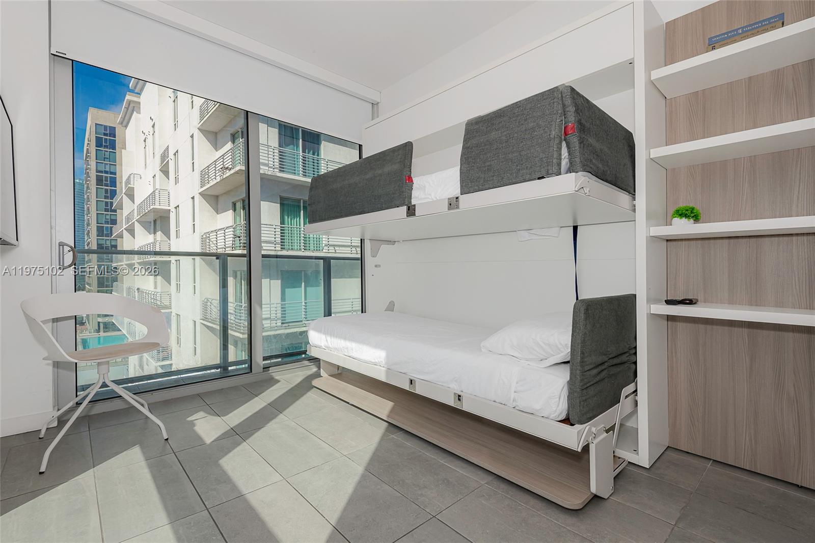 227 Northeast 2nd Street, Unit 2206 Miami, FL 33132 - Photo 16 of 34