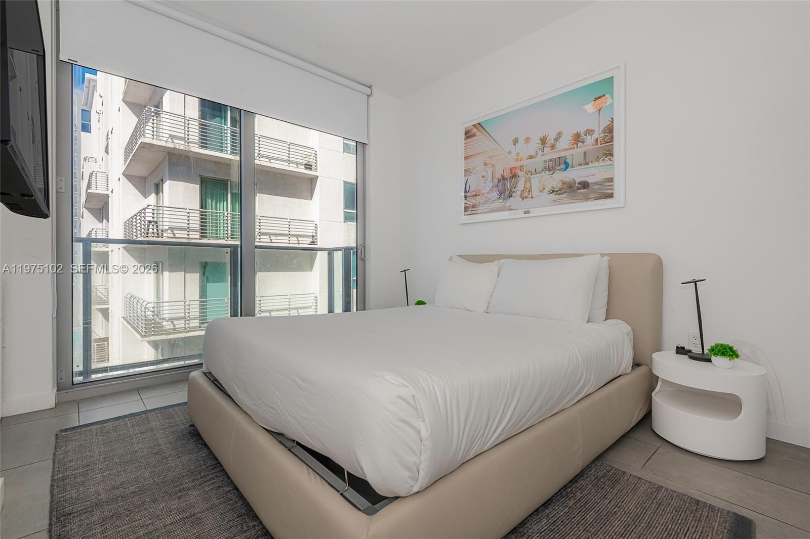 227 Northeast 2nd Street, Unit 2206 Miami, FL 33132 - Photo 10 of 34