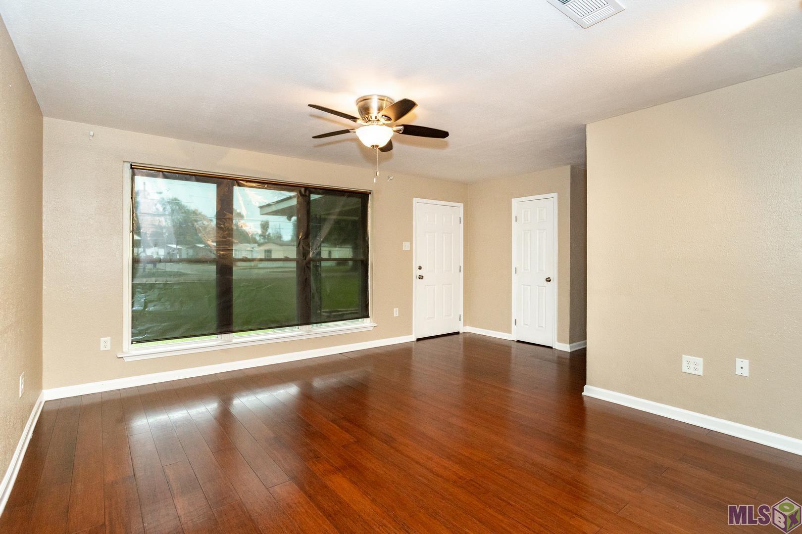 9570 Lansdowne Road Baton Rouge, LA 70818 - Photo 3 of 12
