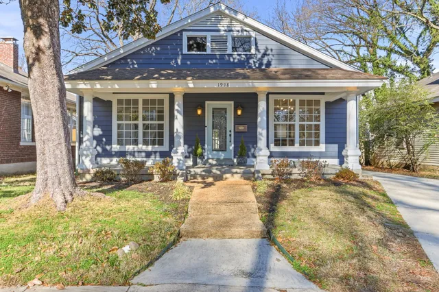 a view of a house with sitting area