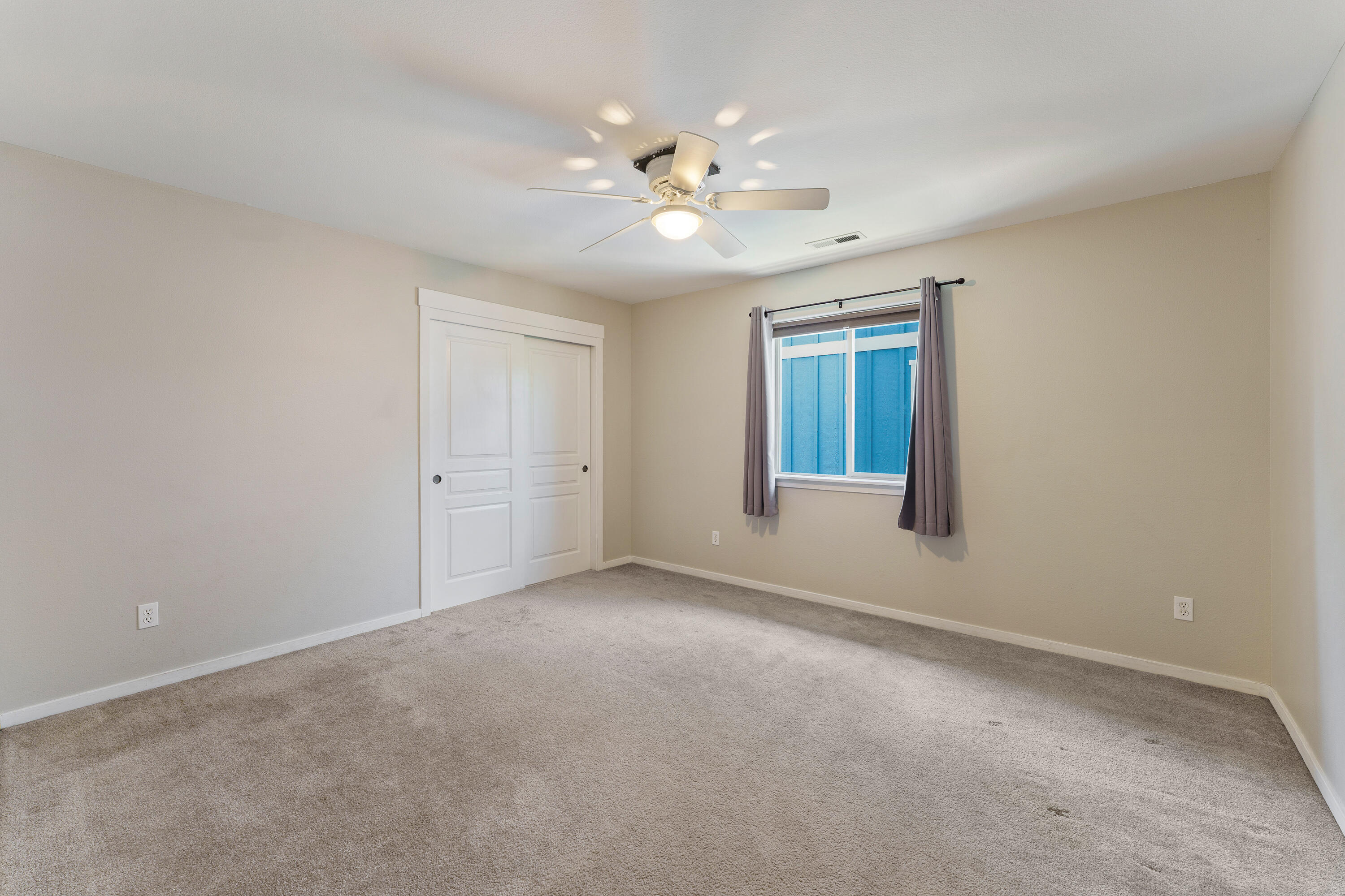 21177 Ritz Place Bend, OR 97702 - Photo 28 of 34