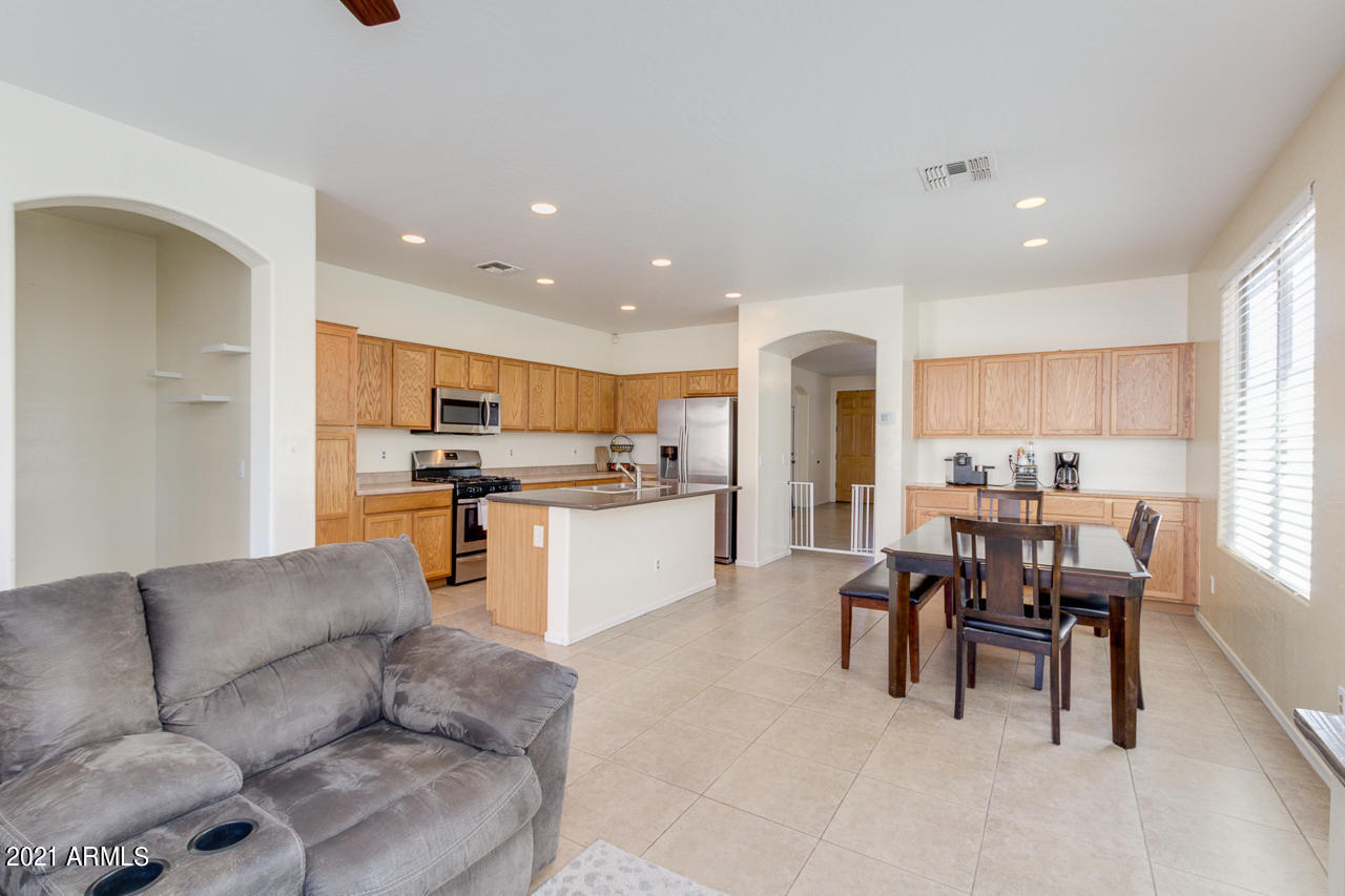 10126 West Cordes Road Tolleson, AZ 85353 - Photo 15 of 39 Open Kitchen