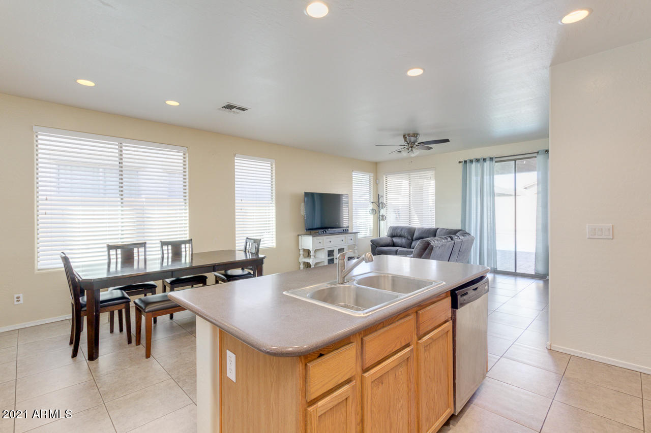 10126 West Cordes Road Tolleson, AZ 85353 - Photo 2 of 39 Island Kitchen