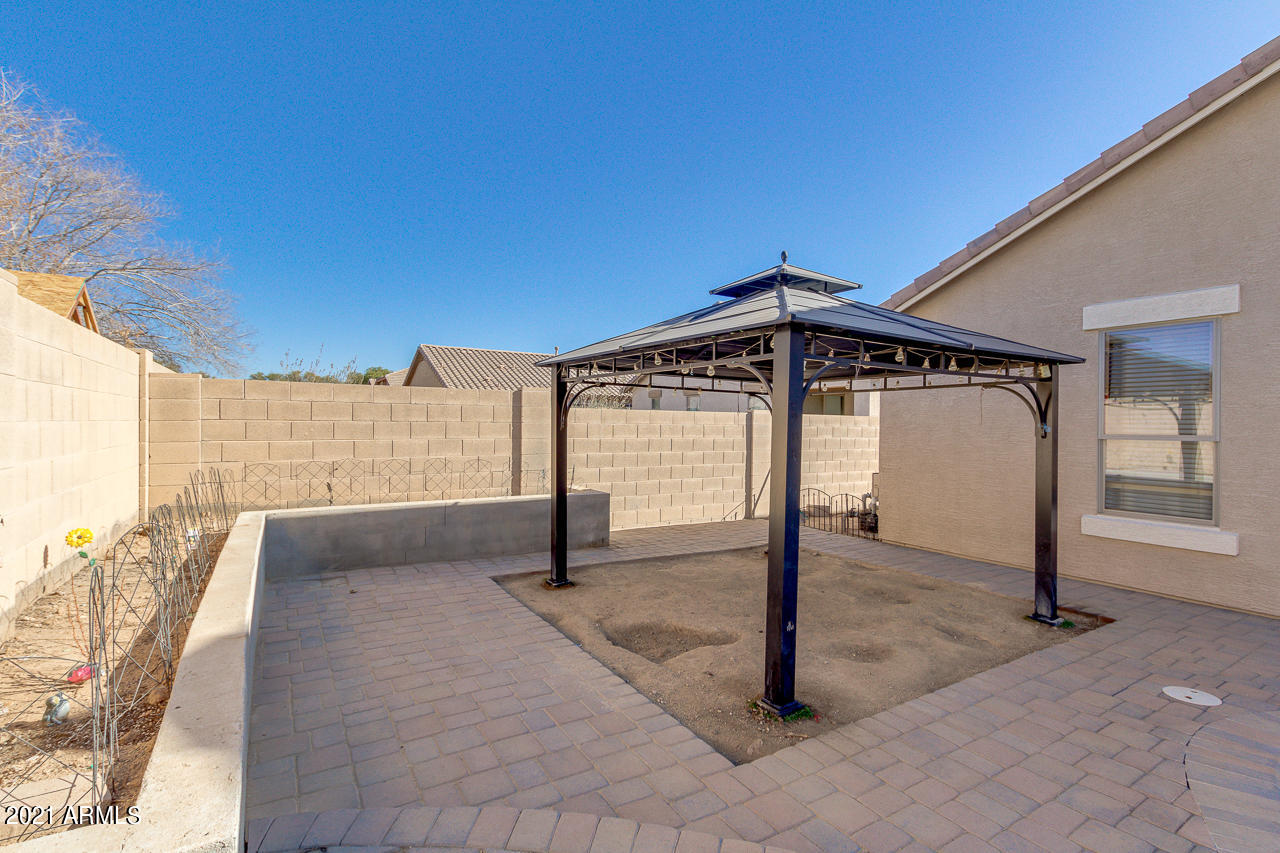 10126 West Cordes Road Tolleson, AZ 85353 - Photo 35 of 39 Gazebo