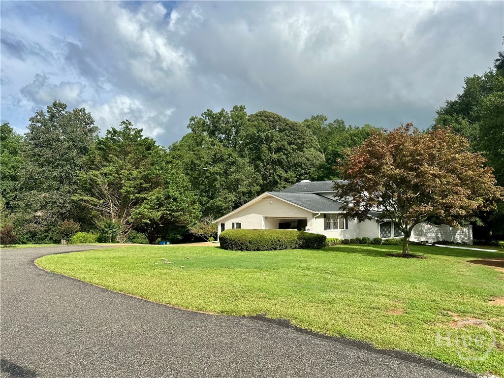 235 Minish Lake Road Commerce, GA 30530 - Photo 4 of 51 Driveway